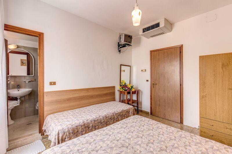 Hotel Manzoni Lido di Jesolo Habitación foto